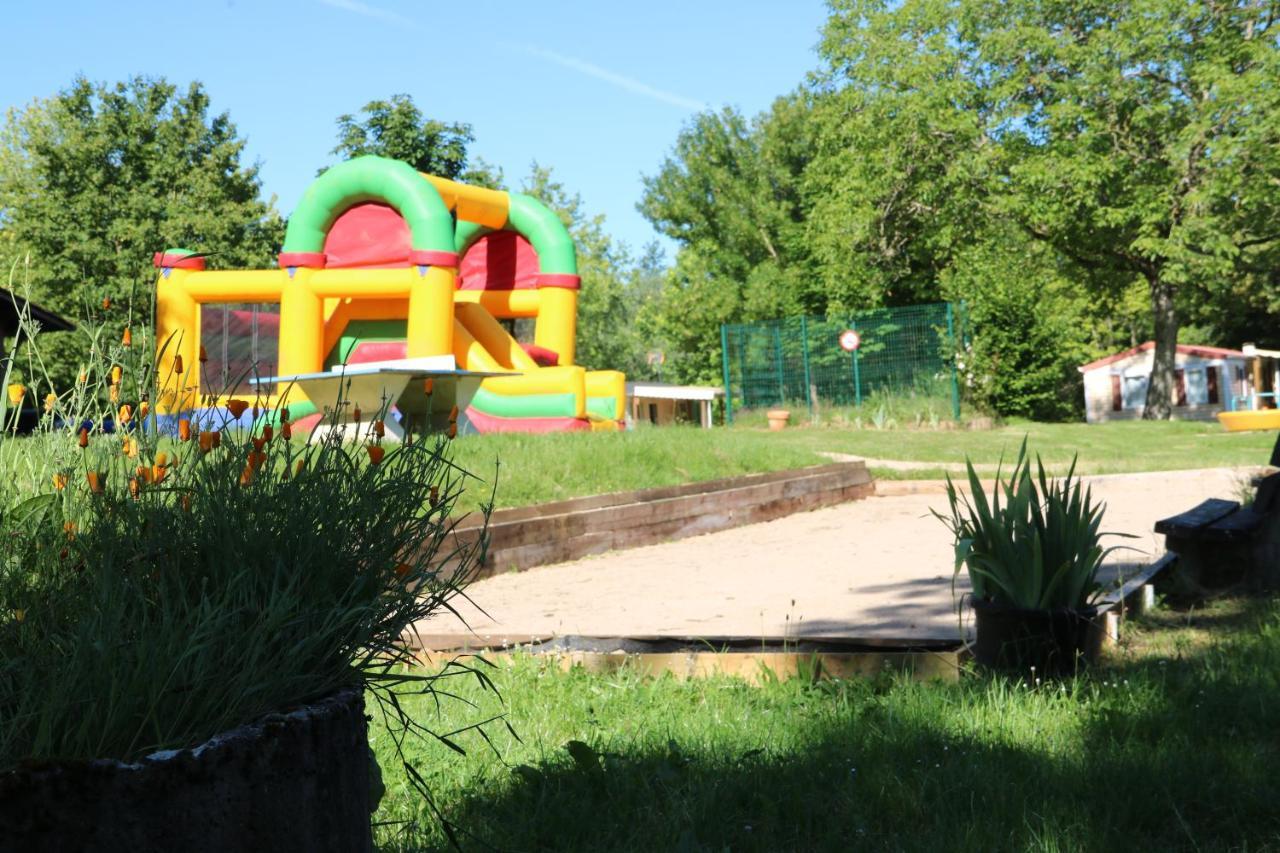 Camping Domaine de Mepillat Saint-Nizier-le-Bouchoux Bagian luar foto