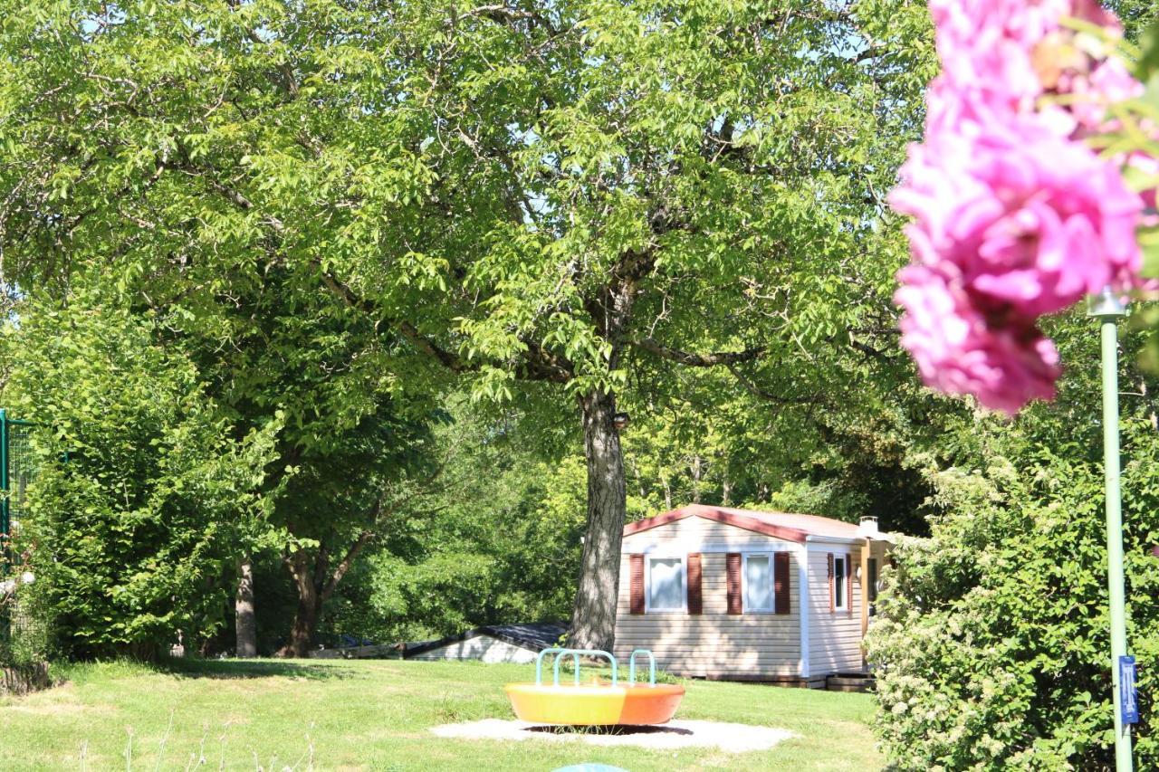Camping Domaine de Mepillat Saint-Nizier-le-Bouchoux Bagian luar foto