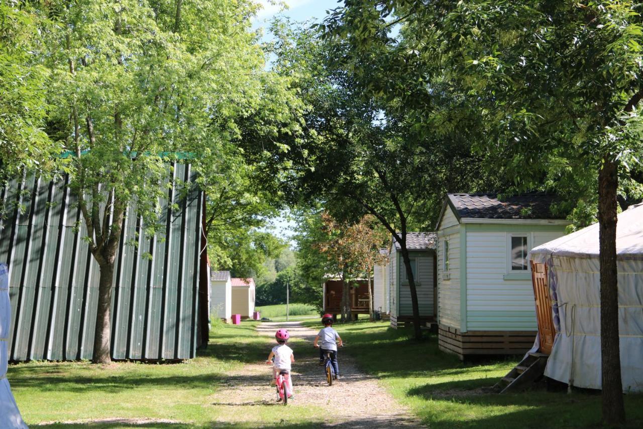 Camping Domaine de Mepillat Saint-Nizier-le-Bouchoux Bagian luar foto